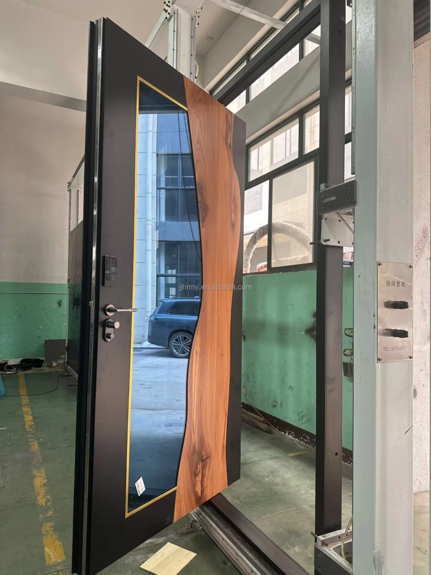 Custom Color Cast Aluminum Pivot Entry Door Wood Grain Finish European Style Automatic Opening for Modern Hotels Villas