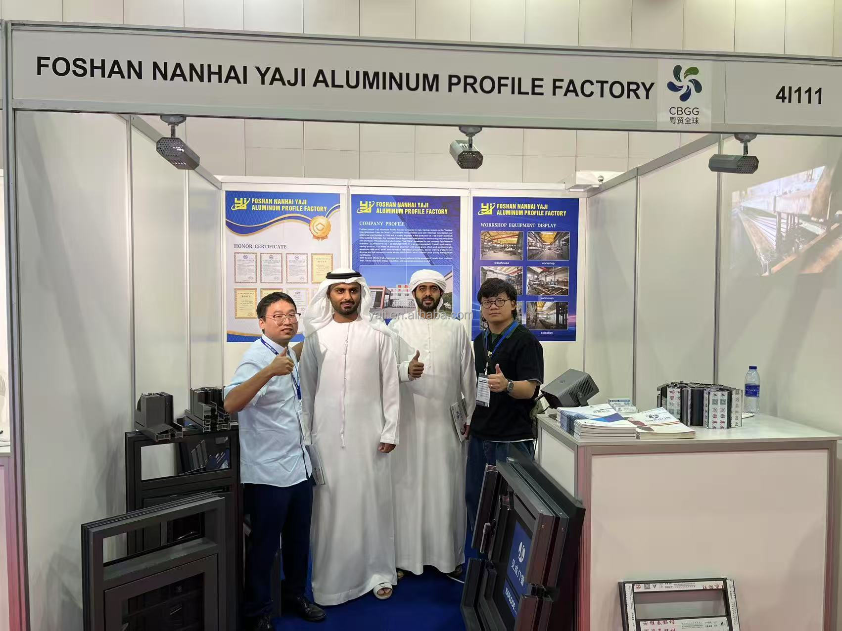 Foshan Aluminum Factory Aluminium Frame Profile with Fly Screen, Aluminum Profile for Window Frame