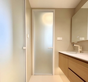 Waterproof Aluminum Bathroom Casement Doors With Privacy Frosted Glass