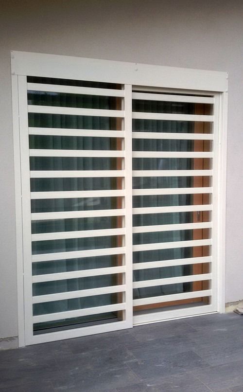 Door structural angle