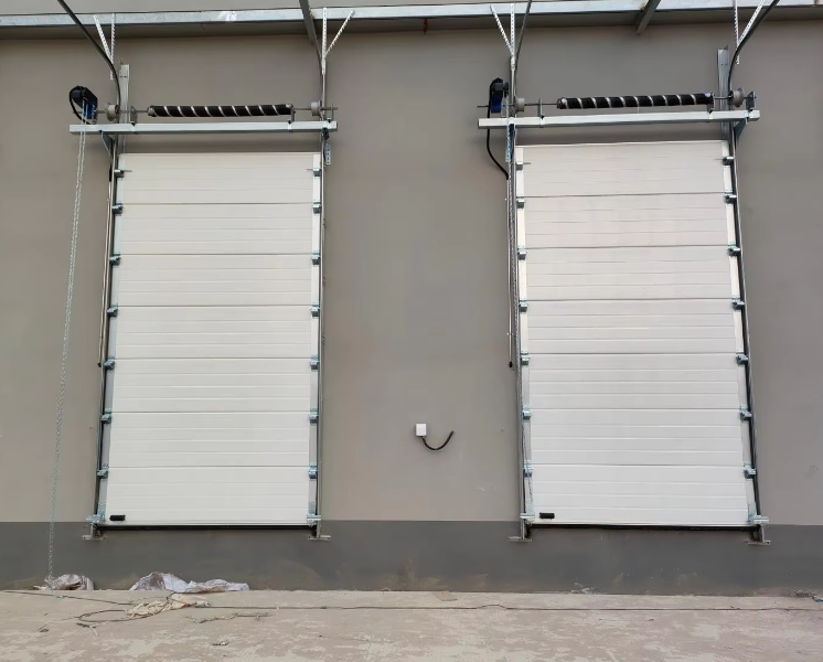 Factory Direct Sales Industrial Overhead Garage Doors Waterproof Soundproof Motorized Factory Warehouse Door for Contractor