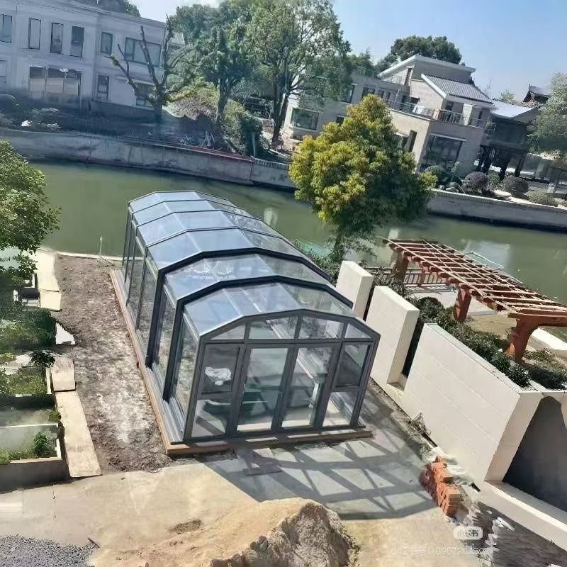 China Factory Customized Modern Xuan Yu Brand Easy Install High Light Transmittance Aluminium Glass Sunroom Mobile Retractable