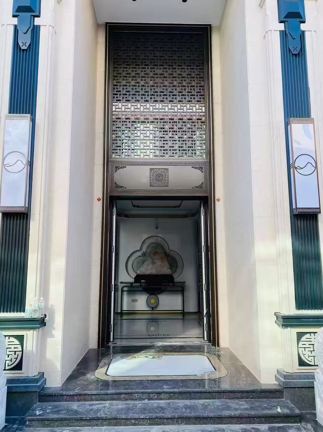 Real-world door installation