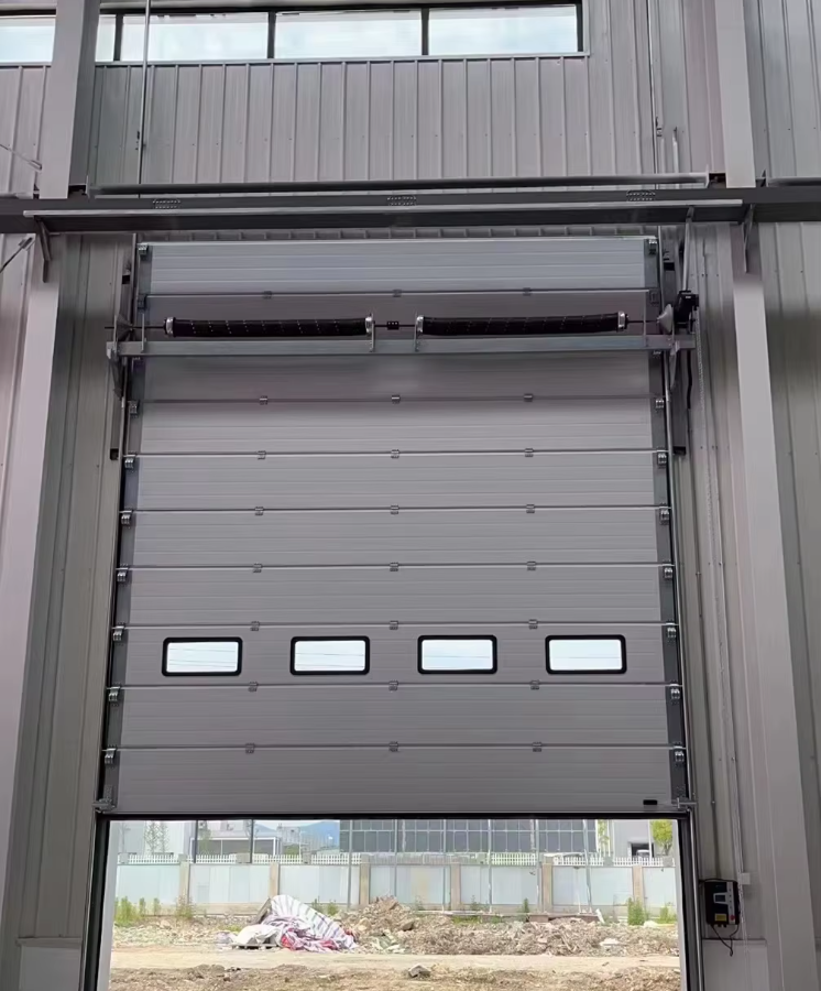 Factory Direct Sales Industrial Overhead Garage Doors Waterproof Soundproof Motorized Factory Warehouse Door for Contractor