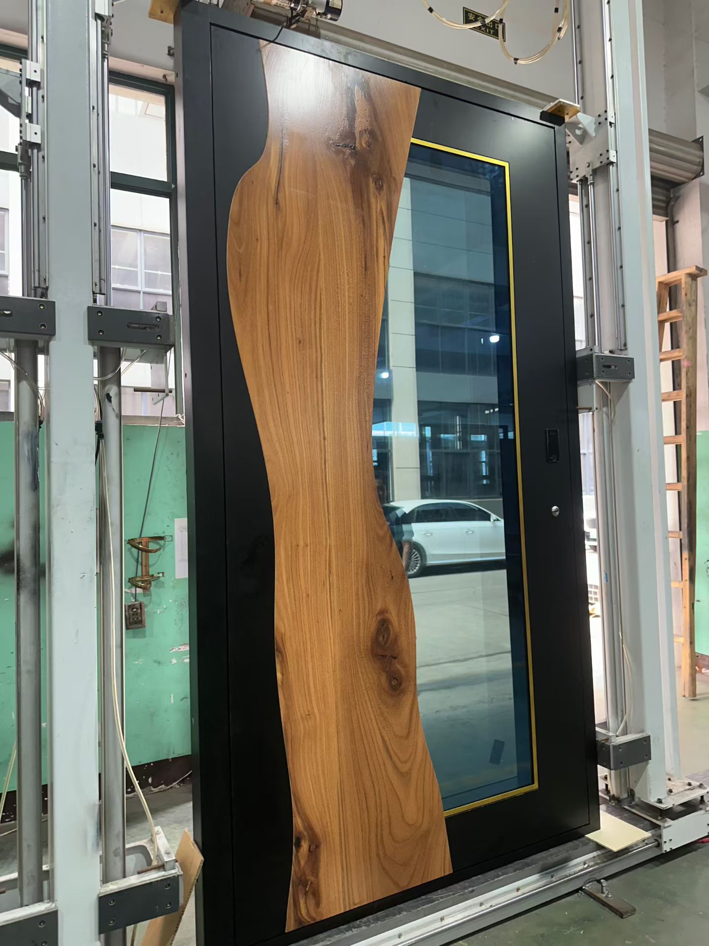 Custom Color Cast Aluminum Pivot Entry Door Wood Grain Finish European Style Automatic Opening for Modern Hotels Villas