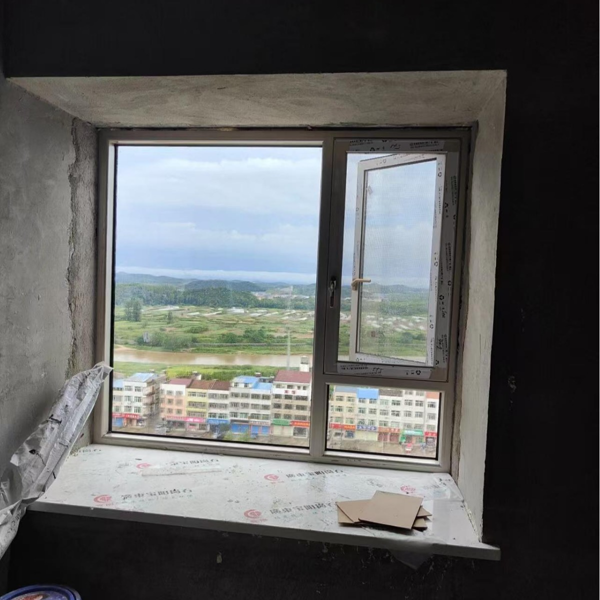 Window details