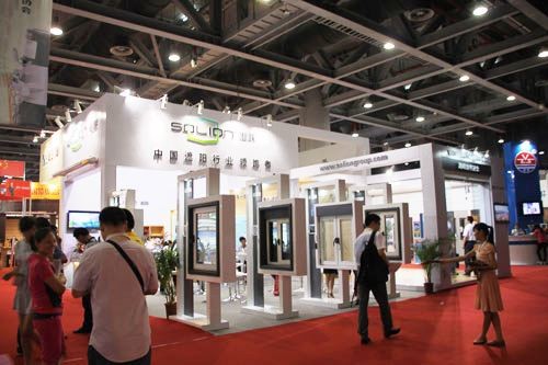 Exhibition Customer Communication